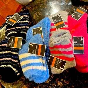 8 piece’s cozy socks